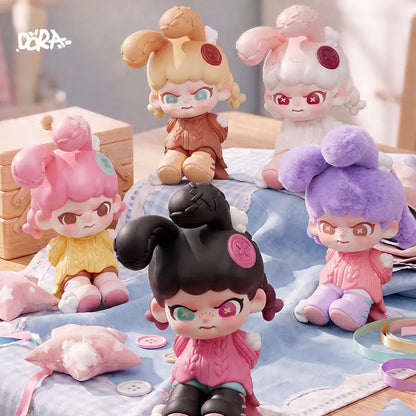 TNT SPACE Baby DORA Quirky Cute Moments mini Series Figures Blind Box